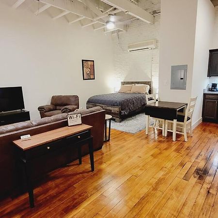 Comfortable Studio Loft In Historic Building Lynchburg Exterior photo